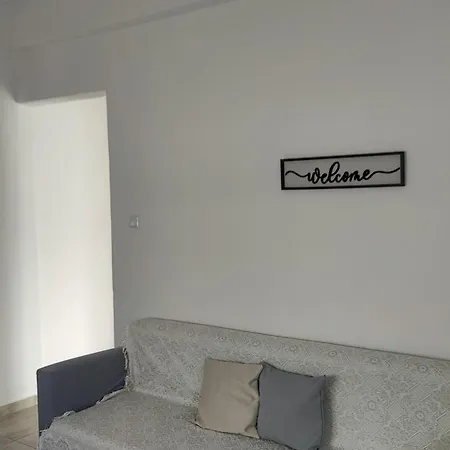 شقة Rodostagma 2 *